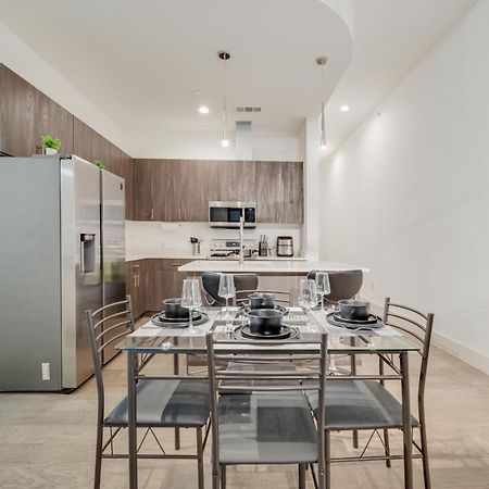 Snazzy Loft Style 2Br I Gym I Parking I Workspace ดัลลัส ภายนอก รูปภาพ