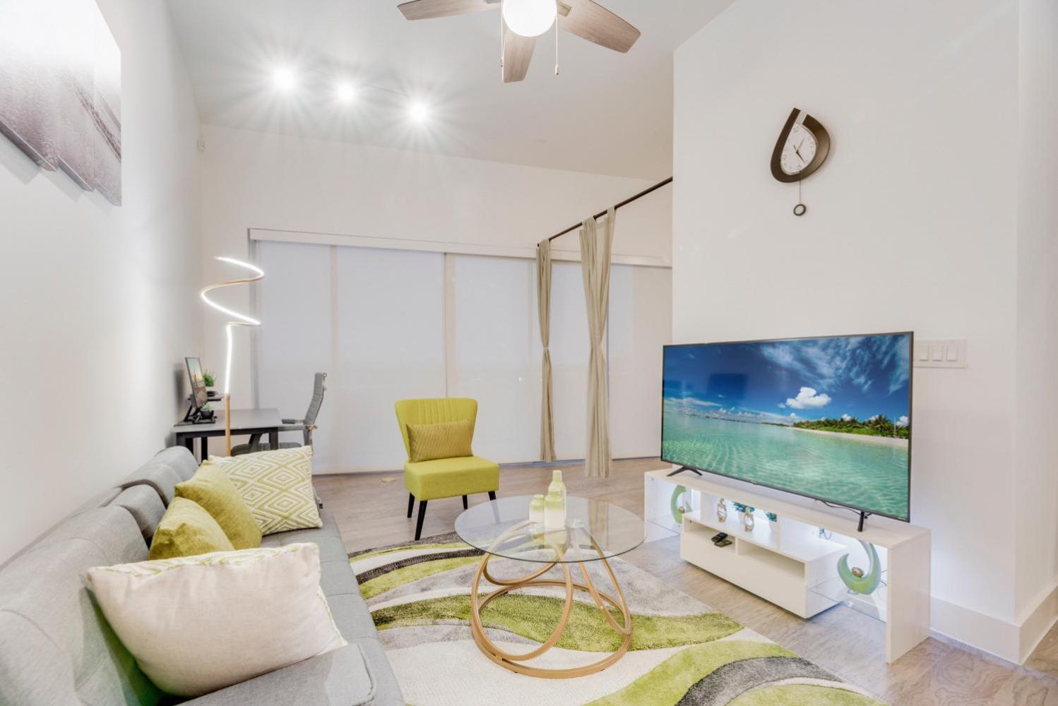 Snazzy Loft Style 2Br I Gym I Parking I Workspace ดัลลัส ภายนอก รูปภาพ